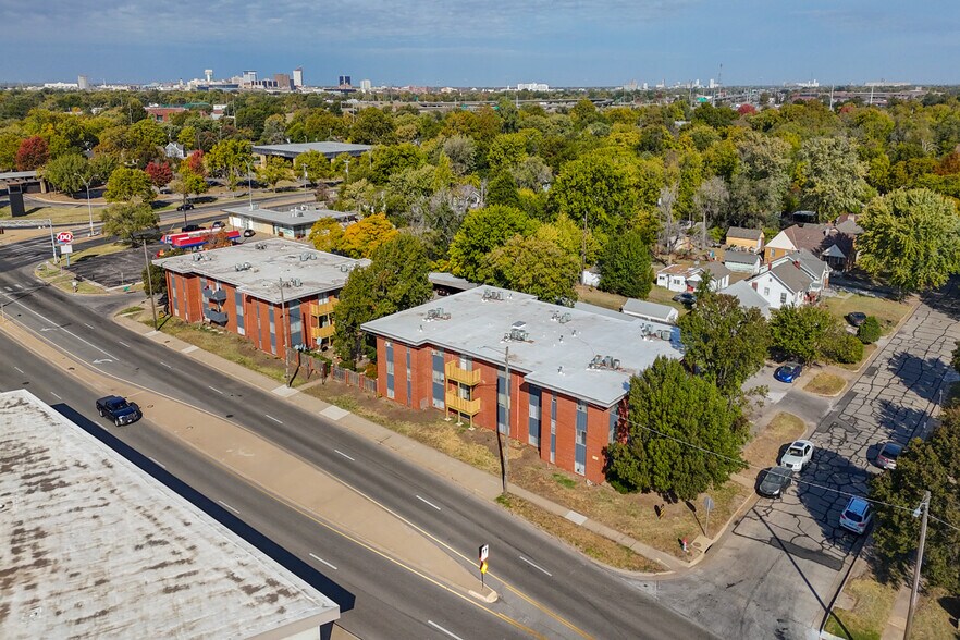 More Photos Of 2520 E Lincoln St, Wichita Apartments For Sale