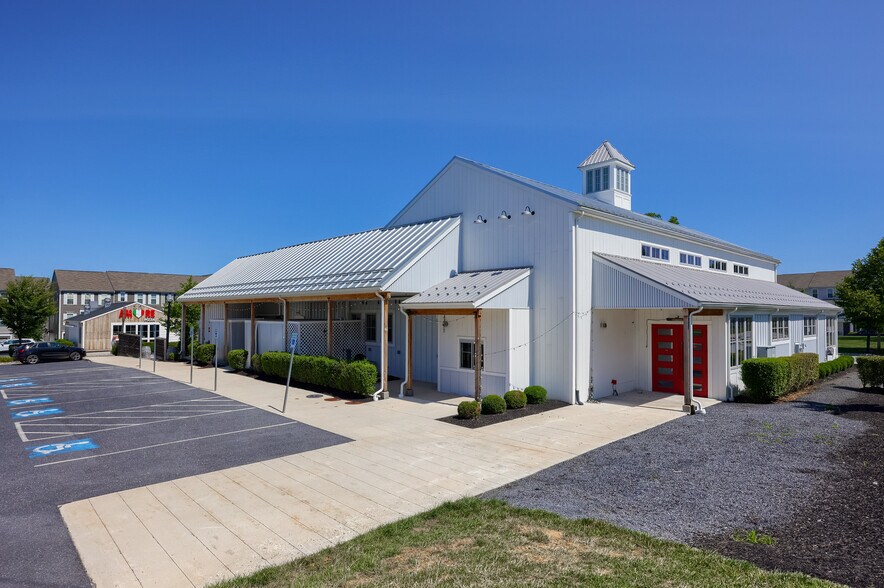 More Photos Of 1440 Market House Ln, Mechanicsburg Restaurant For Sale