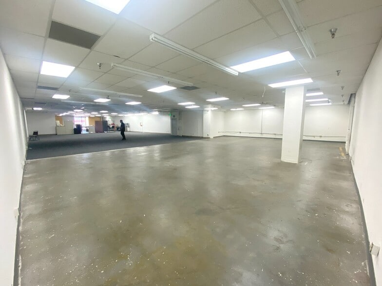 More Photos Of 1011 S Los Angeles St, Los Angeles Loft Creative Space For Lease