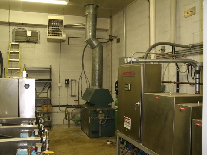 More Photos Of 1250 Douglas Rd, Oswego Carwash For Lease