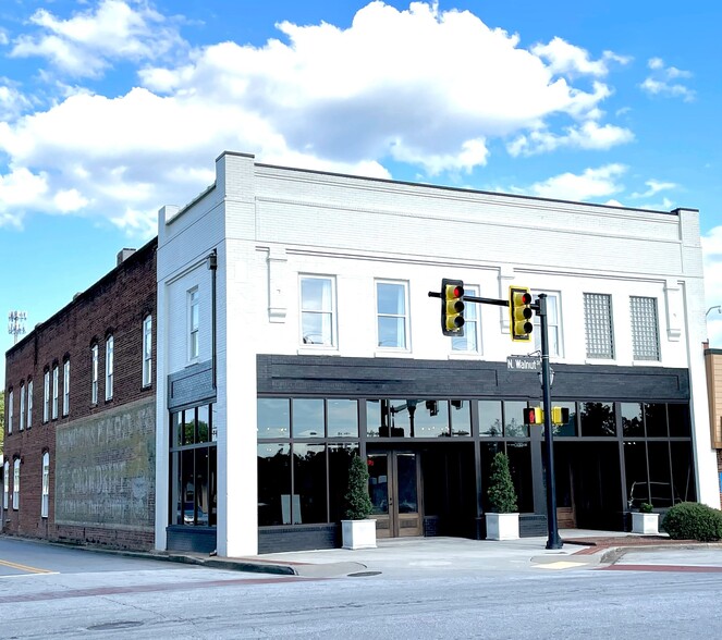 Primary Photo Of 114 N Walnut St, Seneca Storefront Retail Residential For Sale