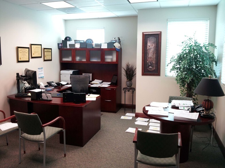 More Photos Of 12460-12468 W Atlantic Blvd, Coral Springs Medical For Lease
