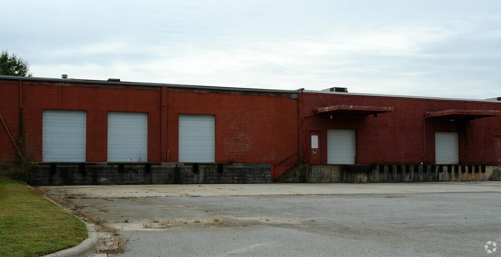 More Photos Of 2064 Brentwood St, High Point Warehouse For Lease