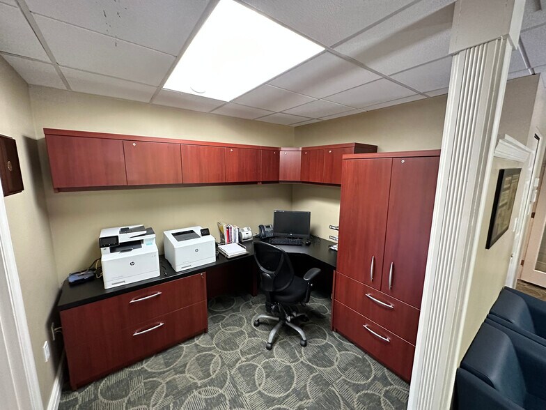 More Photos Of 1106 Ohio River Blvd, Sewickley Office For Sale