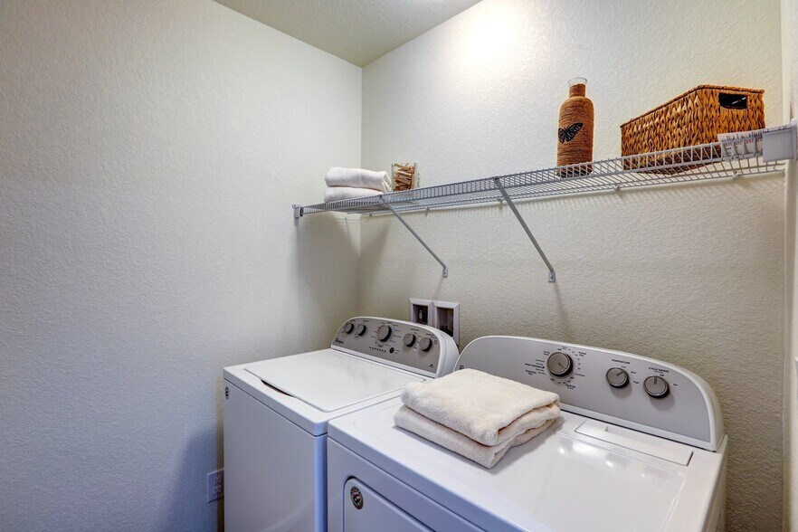 More Photos Of 9627 E 105th Pl, Commerce City Apartments For Lease