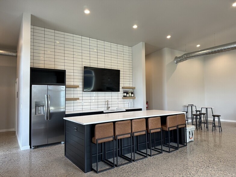 More Photos Of 9754 S 98th Ave, Horace Unknown For Lease