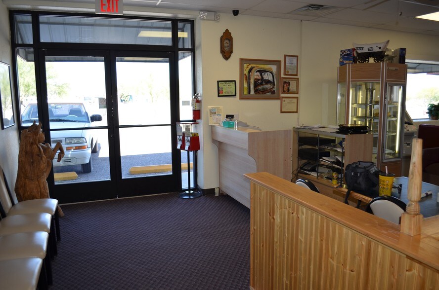 More Photos Of 904 W Main St, Quartzsite Hotel For Sale