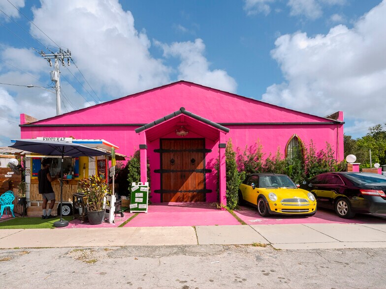 More Photos Of 195 NW 40th St, Miami General Retail For Sale