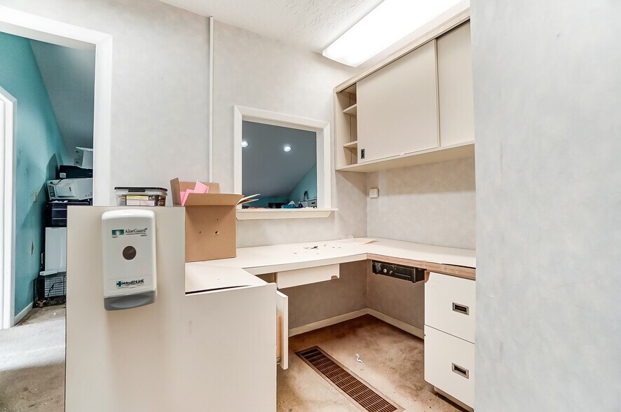 More Photos Of 6750 Brandt Pike, Huber Heights Medical For Sale