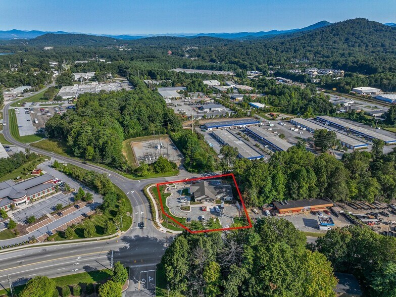 More Photos Of 28 Airport Rd, Arden Office For Lease