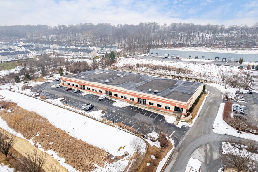 More Photos Of 472 Boot Rd, Downingtown Warehouse For Lease