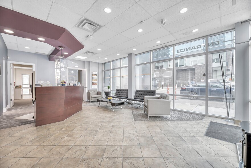 More Photos Of 902 9th Ave SW, Calgary Medical For Lease