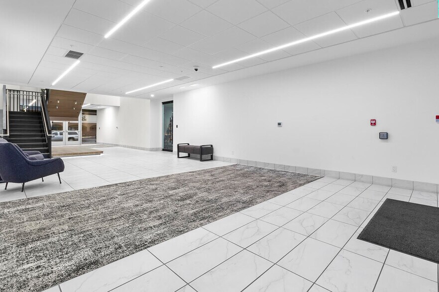 More Photos Of 101 E Carmel Dr, Carmel Office For Lease