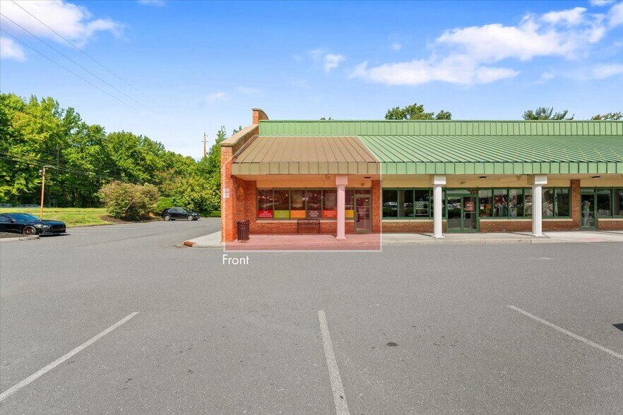 More Photos Of 100 US Highway 9, Manalapan Township Restaurant For Sale