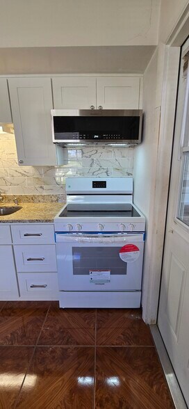 More Photos Of 3404 Dahlia Pl, Largo Apartments For Sale