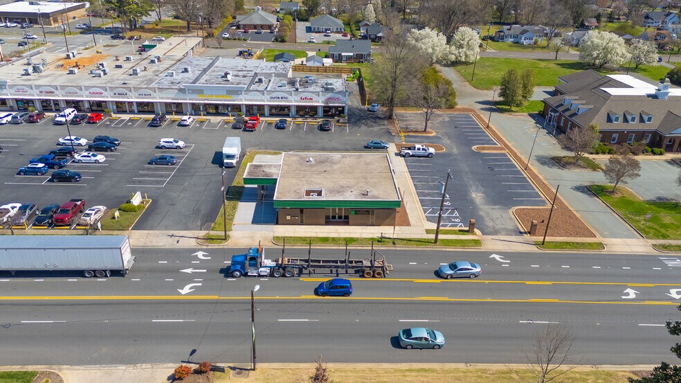 More Photos Of 212 S Main St, Graham General Retail For Sale