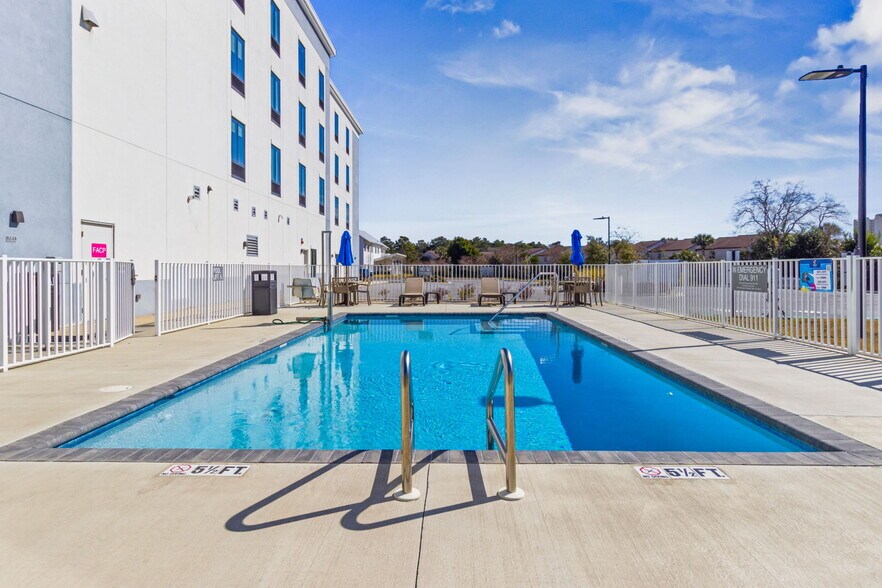 More Photos Of 17701 Panama City Beach Pky, Panama City Beach Hotel For Sale