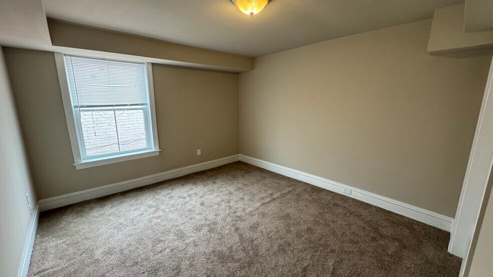 More Photos Of 312-314 W Broad St, Quakertown Office For Sale