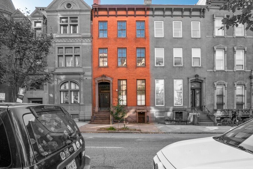 Primary Photo Of 1116 St Paul St, Baltimore Office For Sale