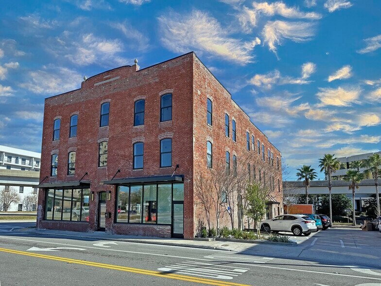 More Photos Of 1600 Prudential Dr, Jacksonville Loft Creative Space For Sale
