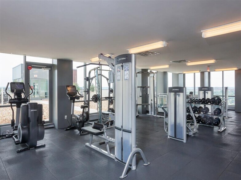 More Photos Of 3110 Mount Vernon Ave, Alexandria Apartments For Lease