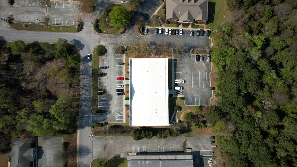 More Photos Of 1229 Royal Dr, Conyers Office For Sale