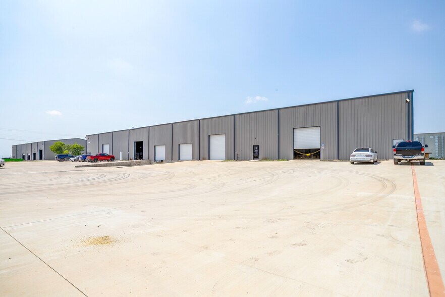 More Photos Of 1635 N FM 156, Ponder Unknown For Lease