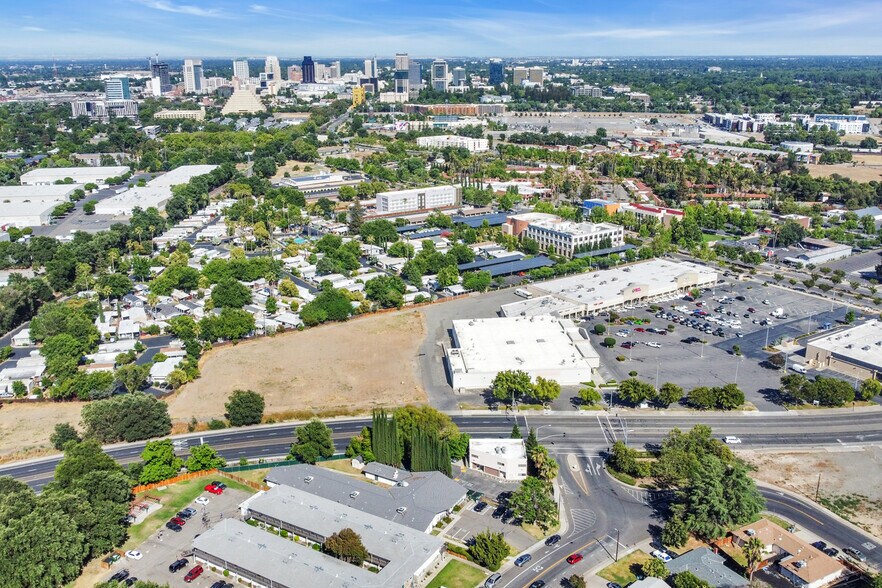 More Photos Of 515 Michigan Blvd, West Sacramento Medical For Sale