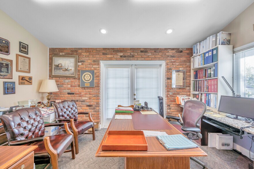 More Photos Of 8200 Seminole Blvd, Seminole Medical For Lease