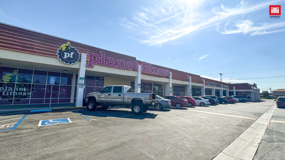 More Photos Of 11112-11160 Balboa Blvd, Granada Hills Unknown For Lease