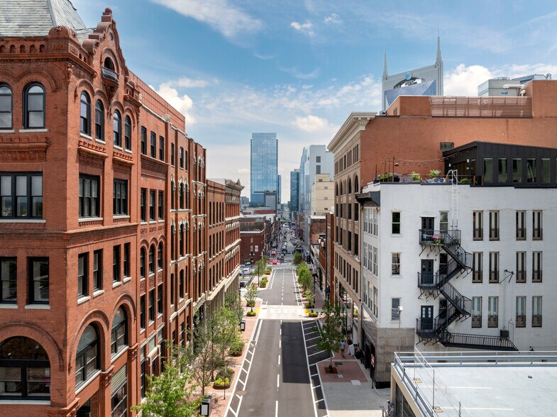 More Photos Of 214 2nd Ave N, Nashville Office For Lease