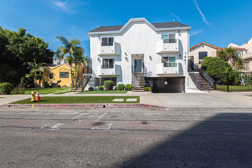 More Photos Of 1441 S Bedford St, Los Angeles Apartments For Sale
