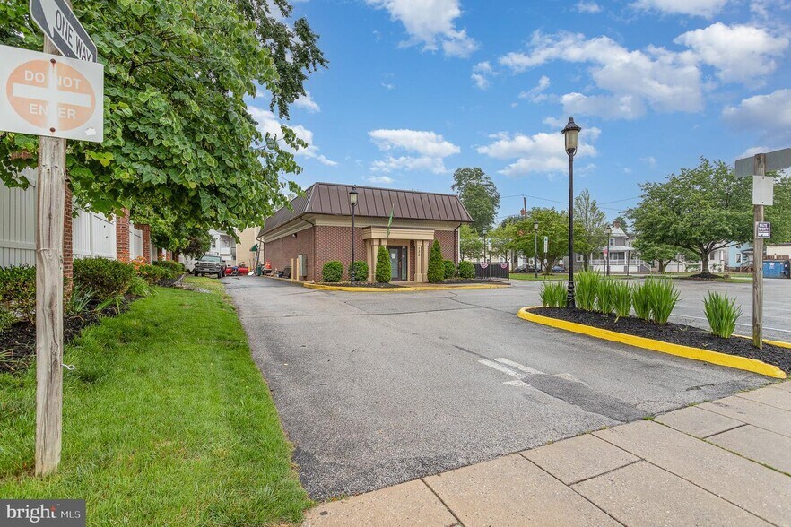 More Photos Of 132 W Main St, Westminster Restaurant For Sale