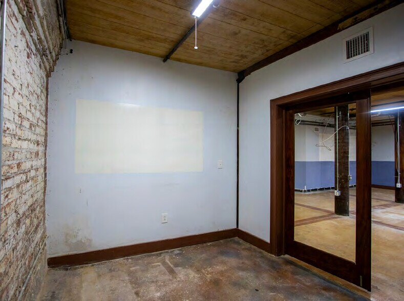 More Photos Of 912 Lady St, Columbia Loft Creative Space For Sale
