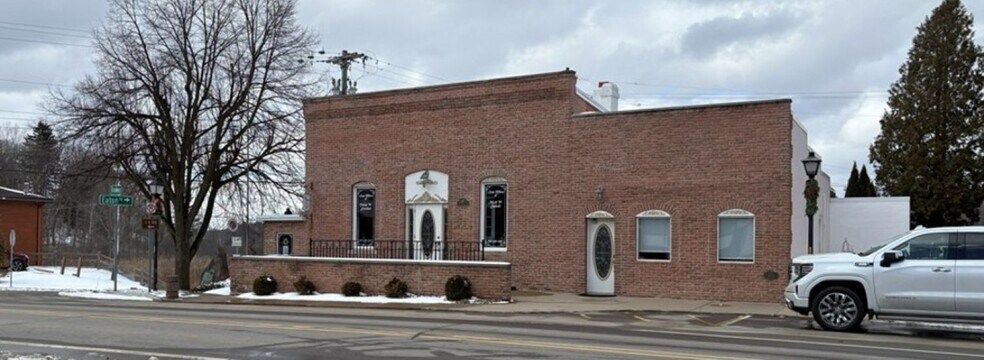 More Photos Of 650 Broadway, Davisburg Office Residential For Sale