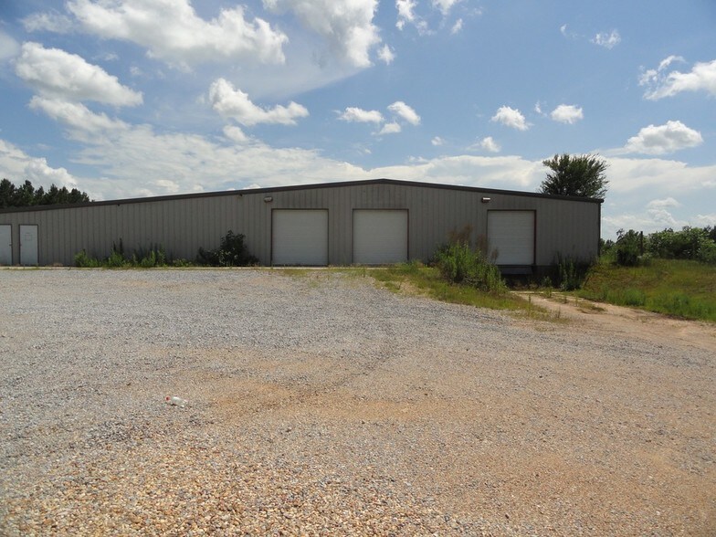 More Photos Of 235 Shiloh Church Rd, Ellisville Distribution For Sale