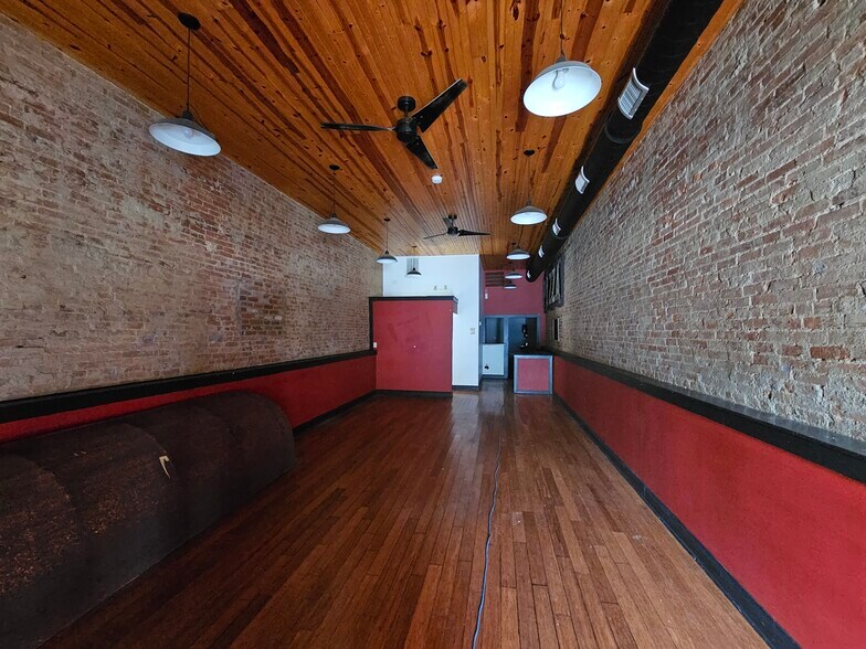 More Photos Of 110 S Main St, Kirklin Storefront Retail Residential For Sale
