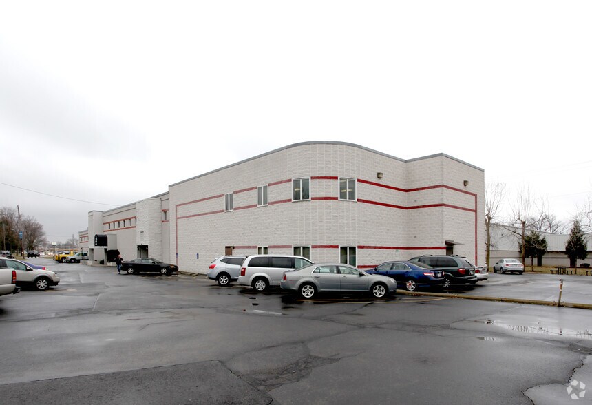 More Photos Of 201-209 N Hamilton Rd, Columbus Office For Lease
