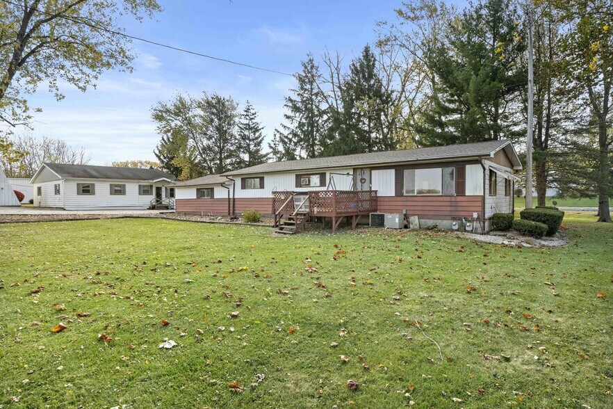 More Photos Of 311 E Corning Rd, Beecher Warehouse For Lease