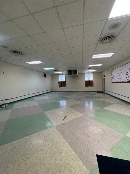 More Photos Of 1100 London St, Menasha Religious Facility For Sale