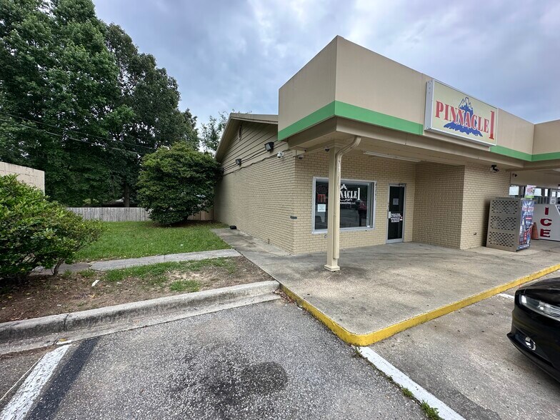 More Photos Of 4137 Ladson Rd, Ladson Convenience Store For Lease