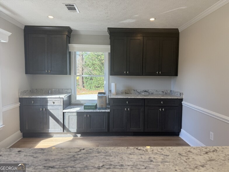 More Photos Of 1165 Cedar Shoals Dr, Athens Loft Creative Space For Sale