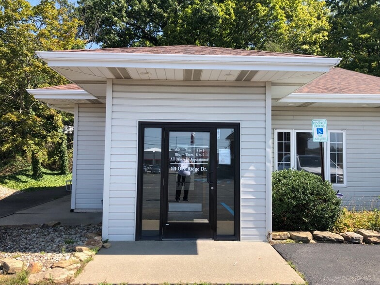 More Photos Of 101 Oak Ridge Dr, Butler Office For Sale