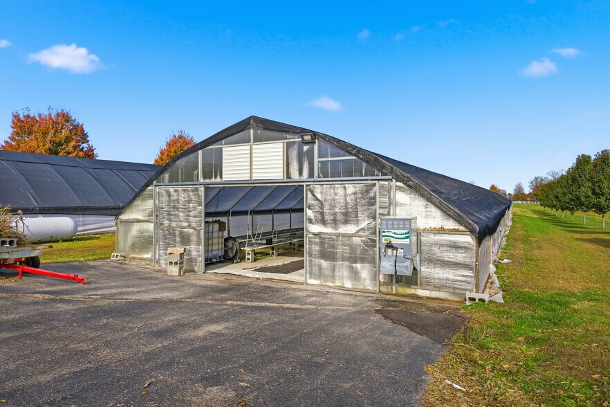 More Photos Of 4610 Hamilton Ln, Lexington Specialty For Sale