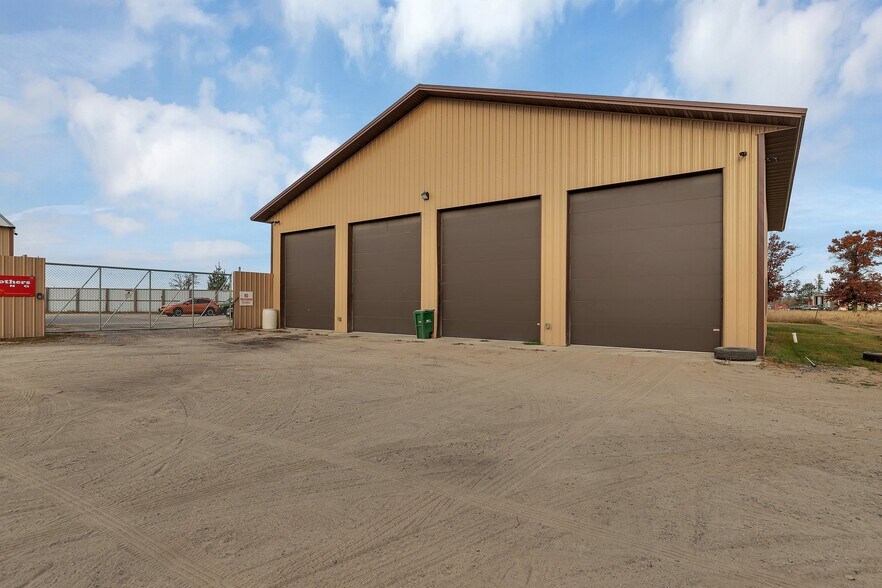 More Photos Of 16609 State Highway 371, Brainerd Manufacturing For Sale
