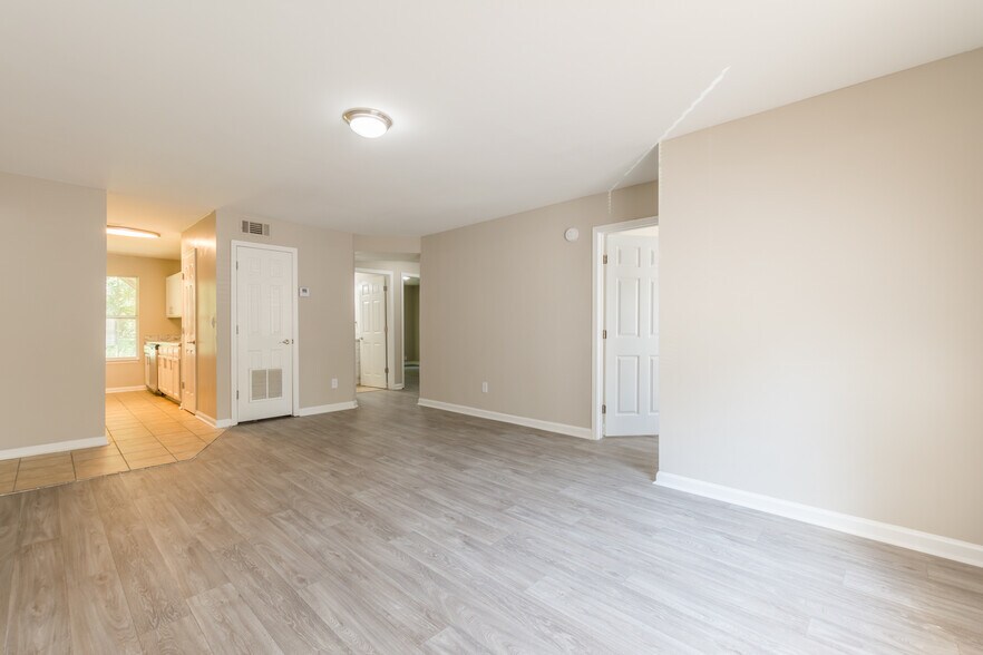 More Photos Of 8373 Thomas Rd, Jonesboro Apartments For Sale