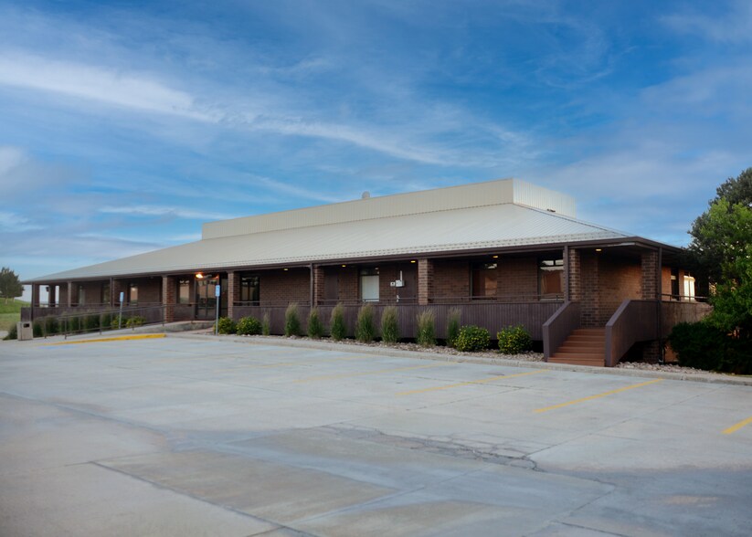 Primary Photo Of 19700 E Parker Square Dr, Parker Healthcare For Lease