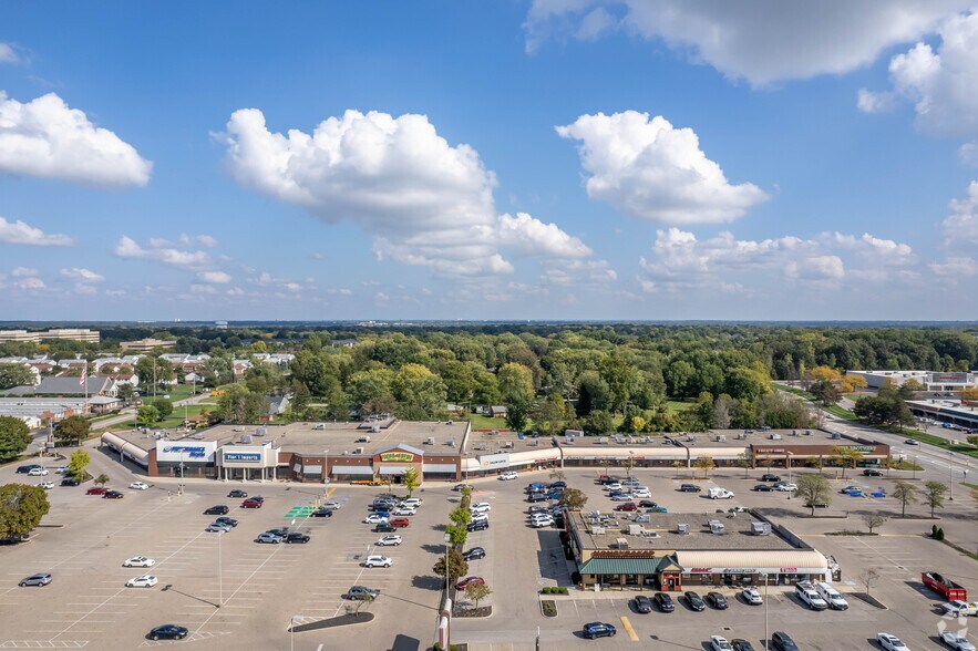 More Photos Of 6600-6694 Sawmill Rd, Columbus Storefront For Lease