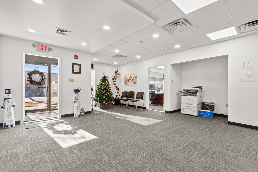 More Photos Of 84 Industrial Ave, Little Ferry Warehouse For Lease