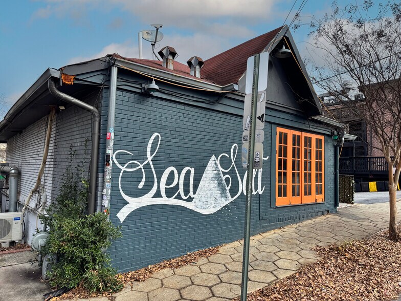 More Photos Of 1044 Greenwood Ave, Atlanta Freestanding For Lease